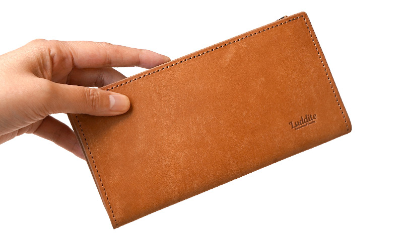 ウェット感のある手触り