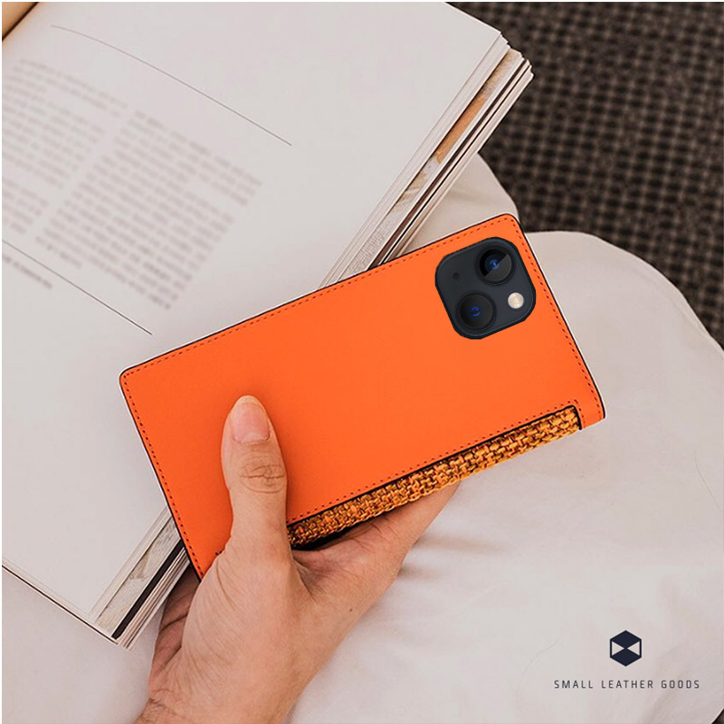ビタミンカラーのオレンジが魅力的なiPhoneケース