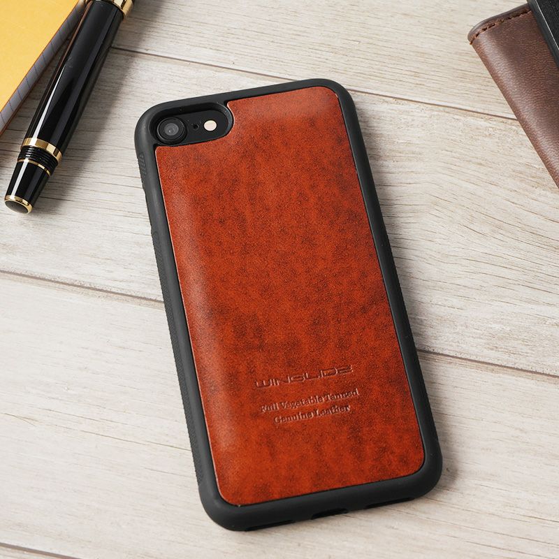 iPhone SE 8 7 ケース 本革 背面 ブランド スマホケース 革